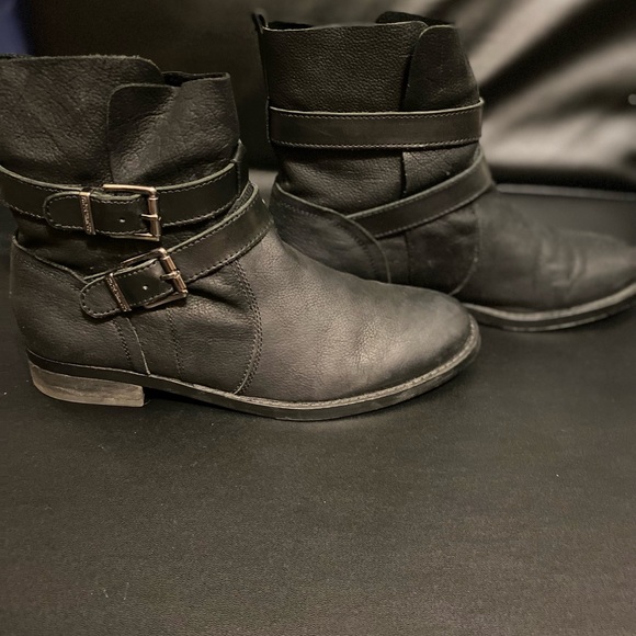 Vince Camuto Leather Boots - Picture 2 of 5